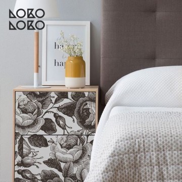 Estampado floral marrón